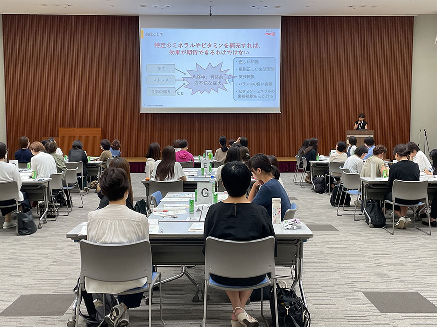 写真：研修会の様子