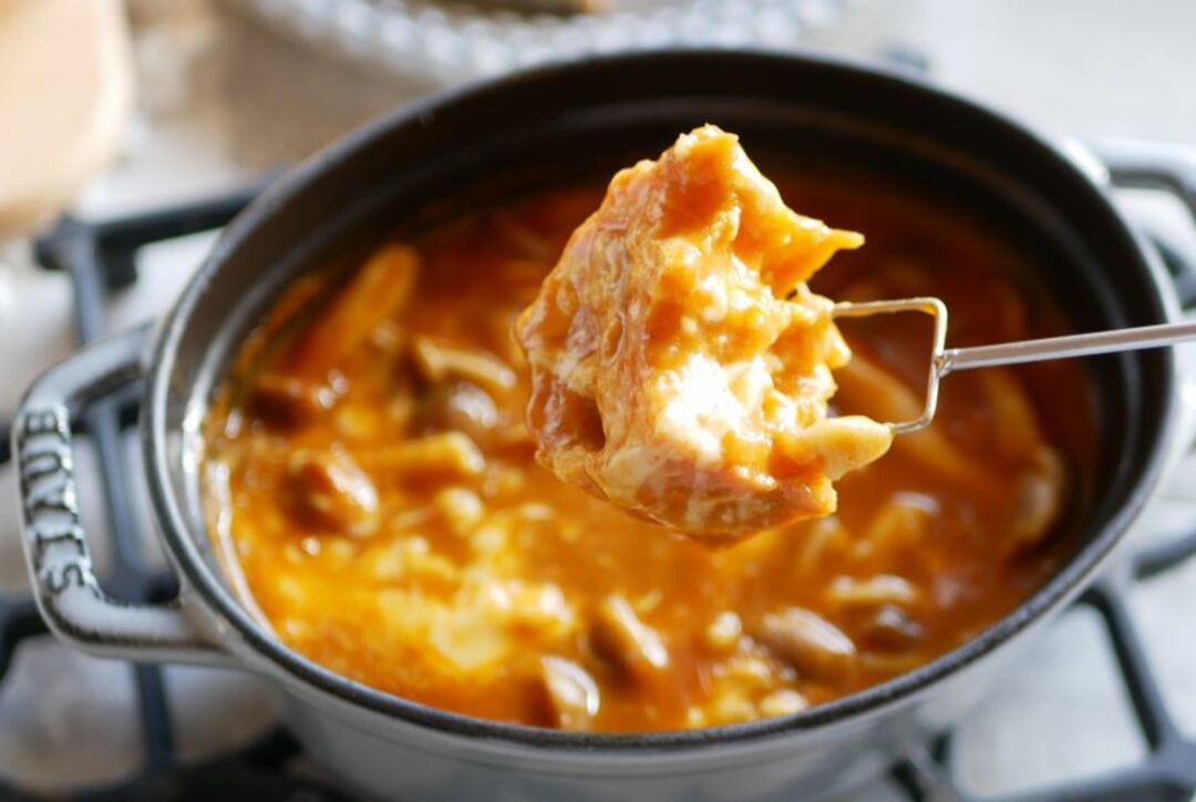 たっぷりきのこチーズフォンデュカレー鍋