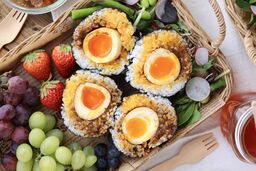 銀座キーマカリーの味玉おにぎり