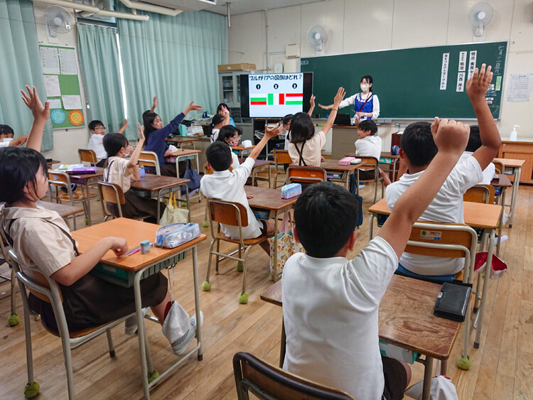 大阪市立中津小学校 出前授業 写真1