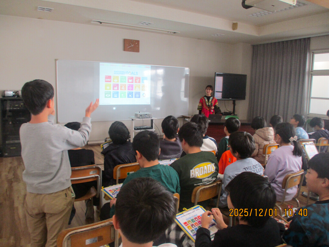 名古屋市立大宝小学校 出前授業 写真2