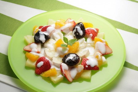 カマンベールのフルーツサラダ