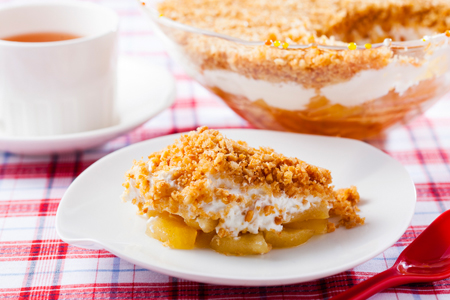 食感が楽しい!りんごと水切りヨーグルトのデザート